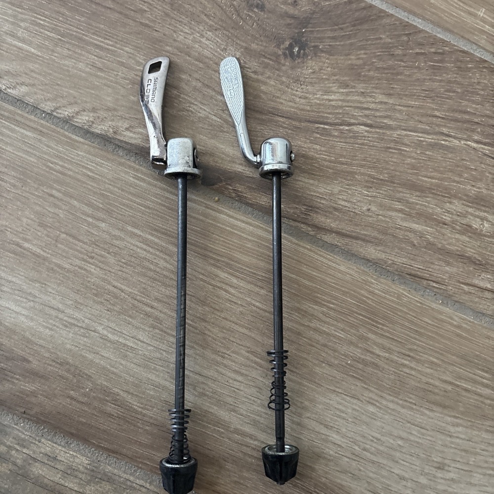 Lot Of‎ 2 Shimano real Wheel Bicycle Quick Release Skewer Silver
